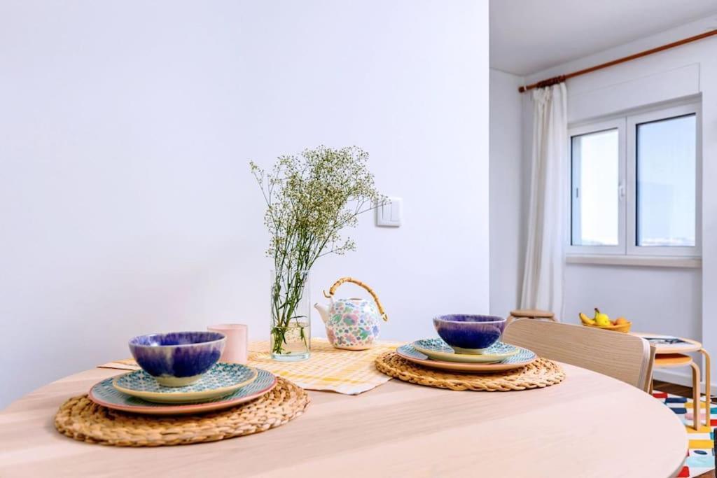Cozy Bright Space With Landscape And Air Conditioner Лиссабон Экстерьер фото